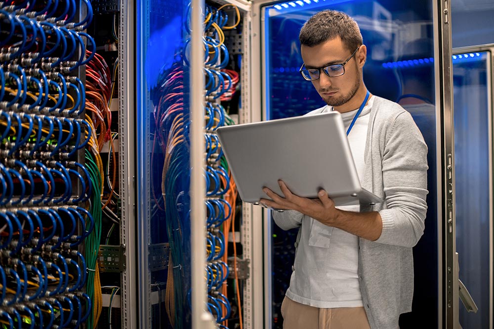 When You Should Upgrade Your Server: A Guide for Business Owners